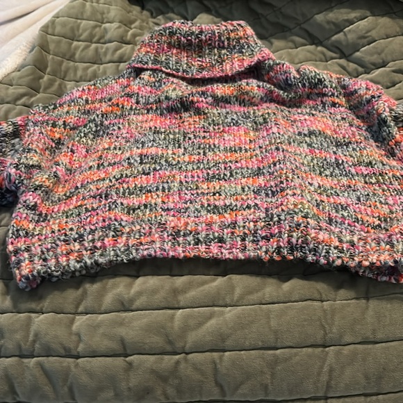 Wildfable multi colored winter sweater - Picture 3 of 3